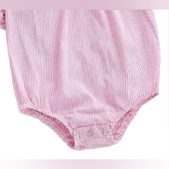 Girls 2 Piece Ruffled Top and Distressed Pants - Picture 8 of 8